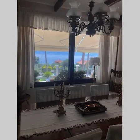 Casa Loukas * Nerotrivia
